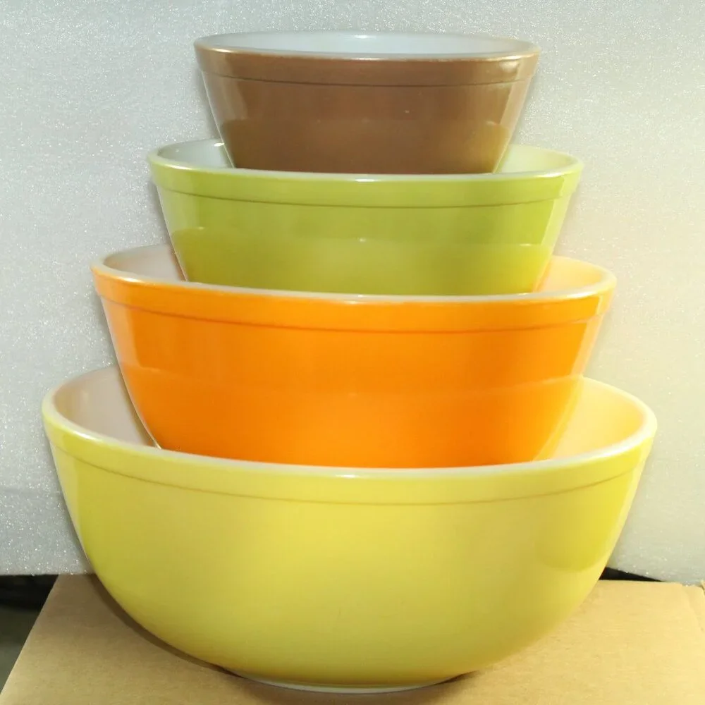 Vintage Pyrex Set Of 4 Mixing Bowls 401 - 404 Citrus Orange Yellow Green Brown